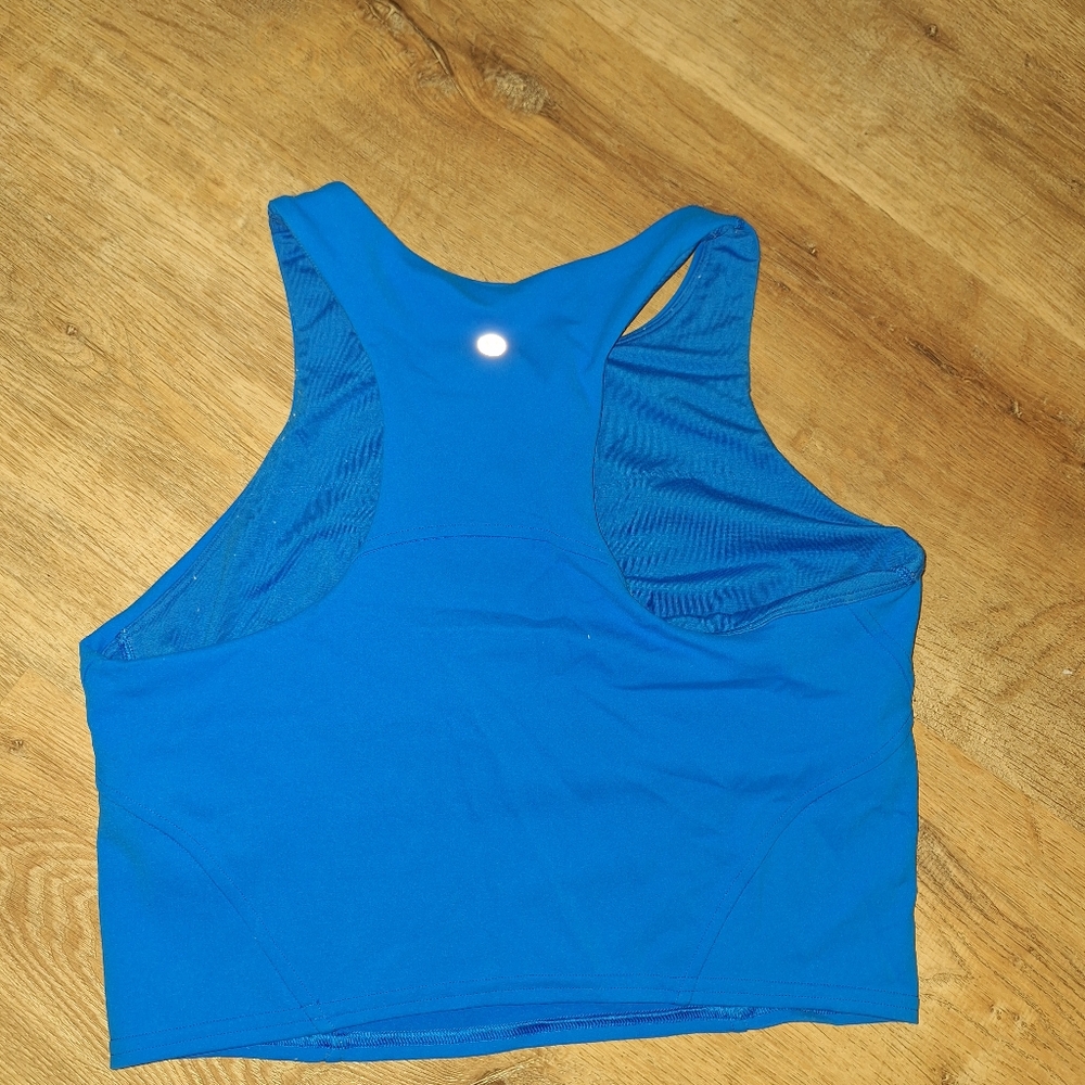 Lululemon invigorate to trank crop tank 10 - Picture 2 of 4